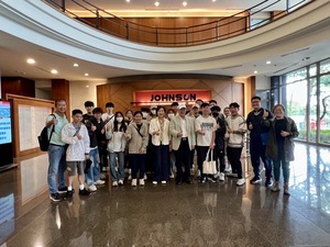 本系徐欽賢老師辦理校外參訪-喬山科技、彰化老人養護中心圖片